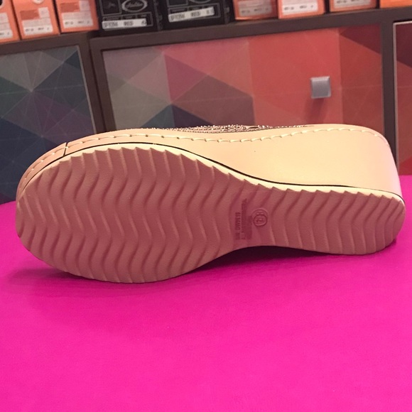 Last Pair! Italina Natural Beige Embroidered Peep Toe Floral Wedge Heeled Sandal - Picture 10 of 11